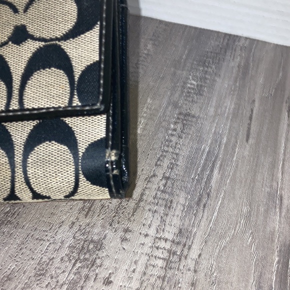 Coach Envelope Wallet - Picture 5 of 9